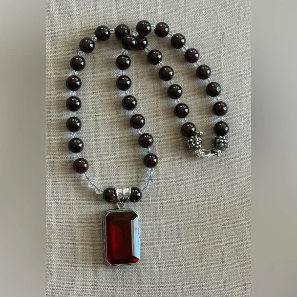 22 inch Garnet bead necklace NWOT - Picture 5 of 12